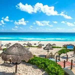 https://depas-flamboyan-centro-de-cancun-d1.quintano-roohotels.com